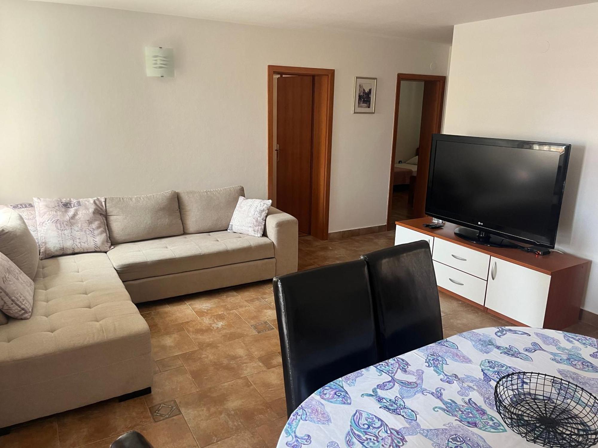 Apartments Smiljanic Tribalj Eksteriør bilde